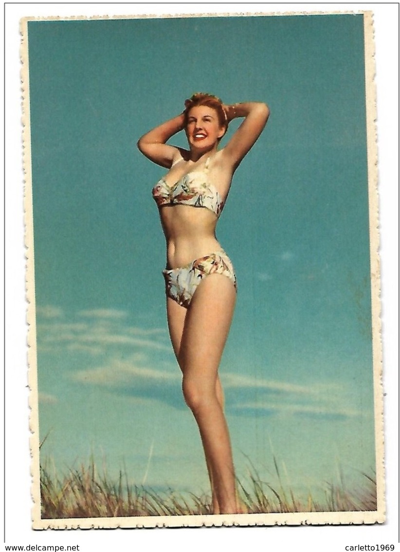 DONNA IN COSTUME DA BAGNO ANNI 50 NV FG - Fashion