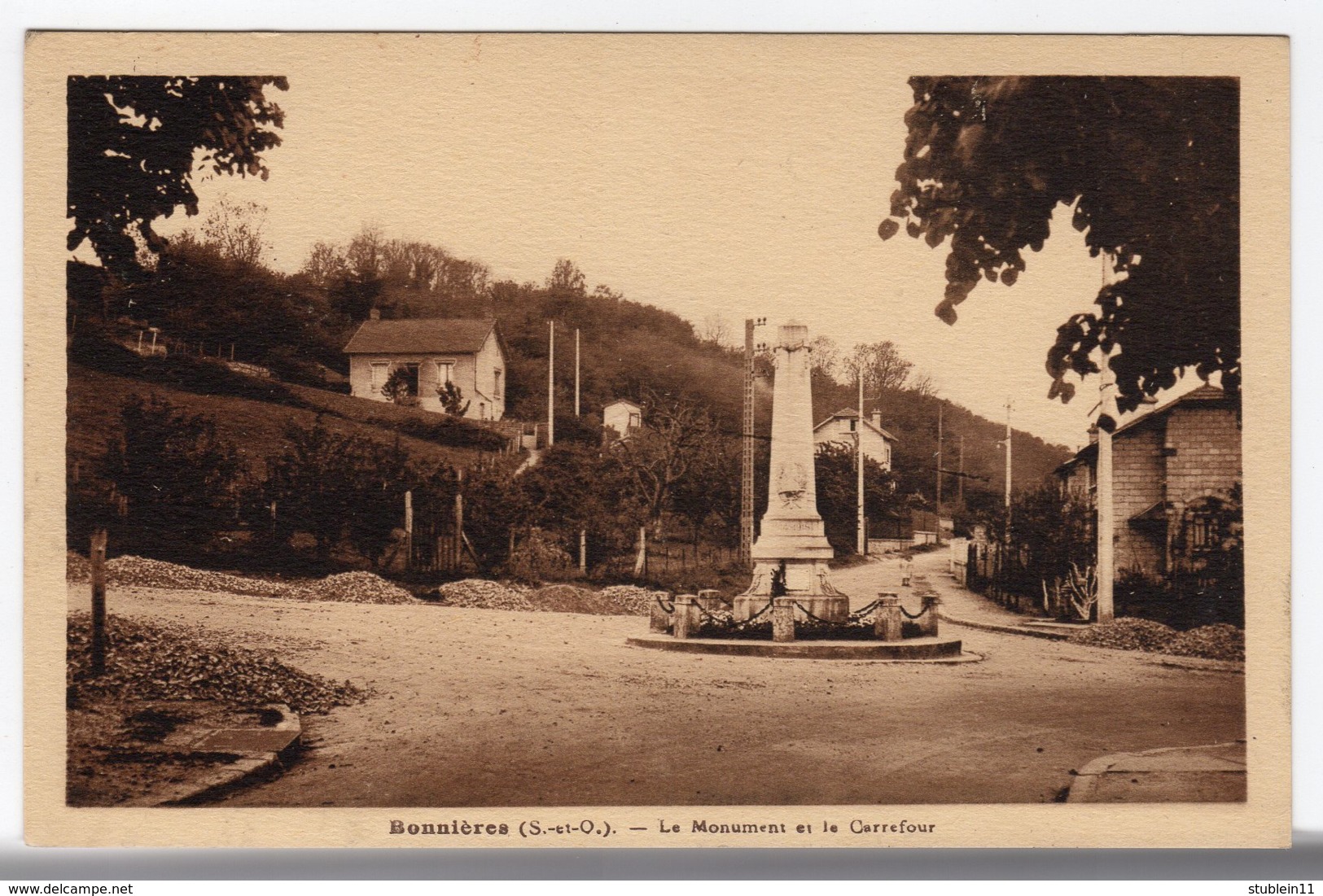 Bonnières-sur-Seine  (Yvelines) Quelques Aspects     LES  3 CARTES - Bonnieres Sur Seine