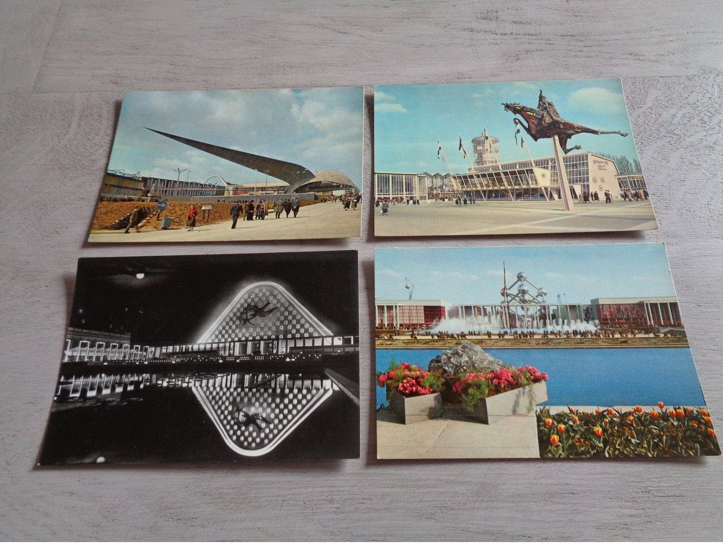 Beau lot de 60 cartes postales de Belgique CPSM  grand format  Exposition Universelle de Bruxelles 1958  Brussel