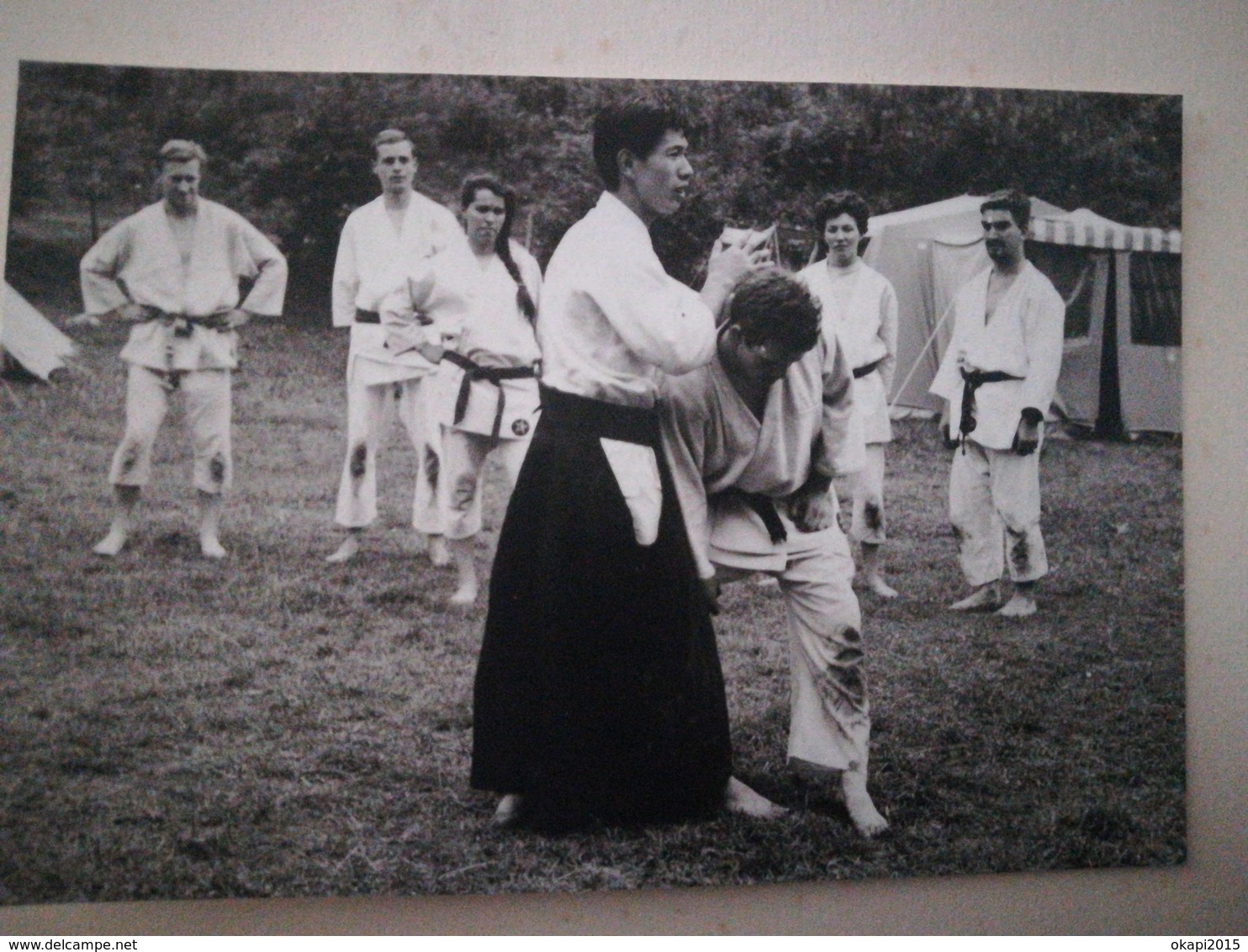 GROUPE DE PERSONNES DU CERCLE JULIEN NAESSENS BUDO arts martiaux CAMP ACHOUFFE BELGIQUE 80 PHOTOS ORIGINALES ANNÉE 1962