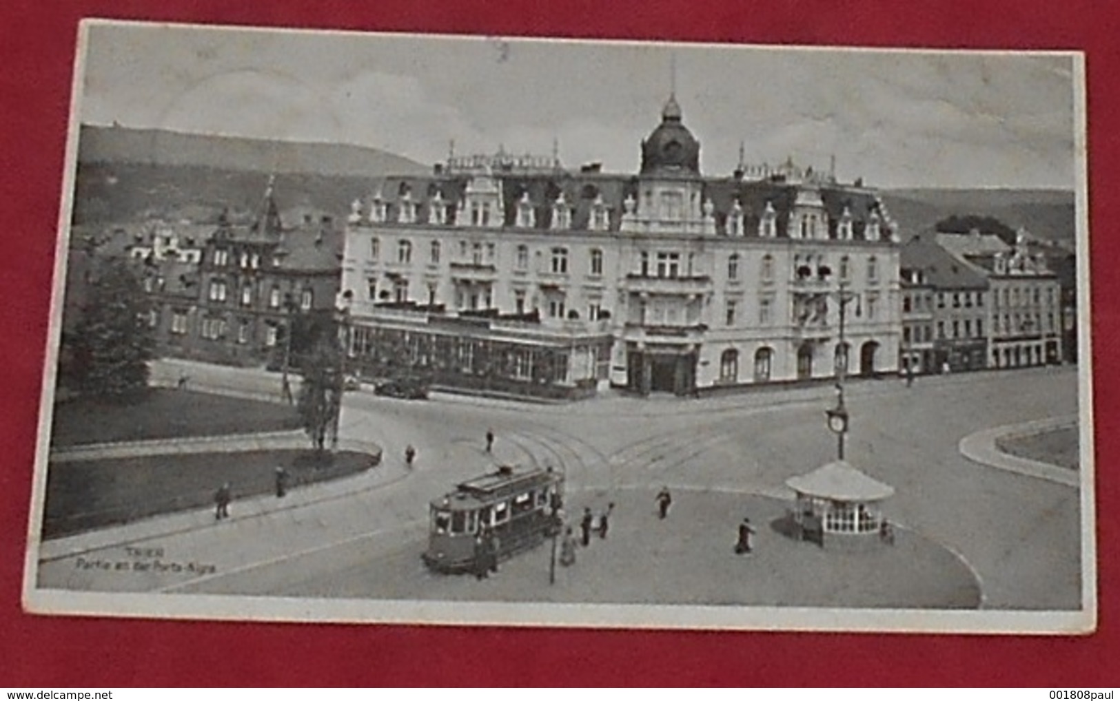 Trier - Partie An Der Porta Nigra :::: Animation - Tramways  ------------ 502 - Trier