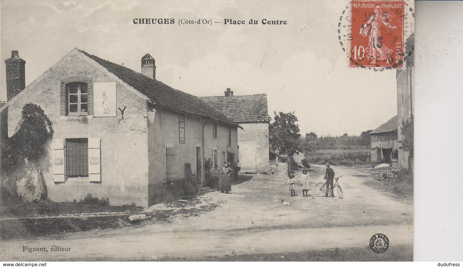 CHEUGES    PLACE  DU CENTRE - Autres & Non Classés