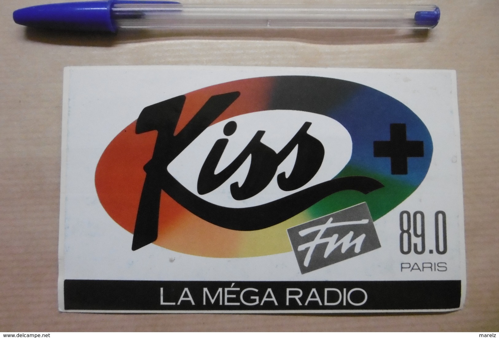 Autocollant - Médias RADIO KISS FM 89.0 PARIS "LA MEGA RADIO" - Autocollants