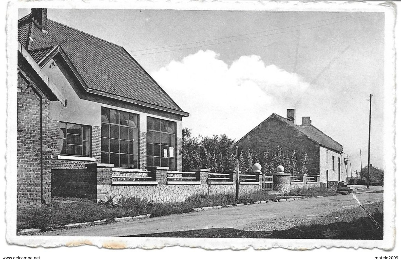 HANZINELLE (5620) Hansinelle Ecole Des Garçons - Florennes