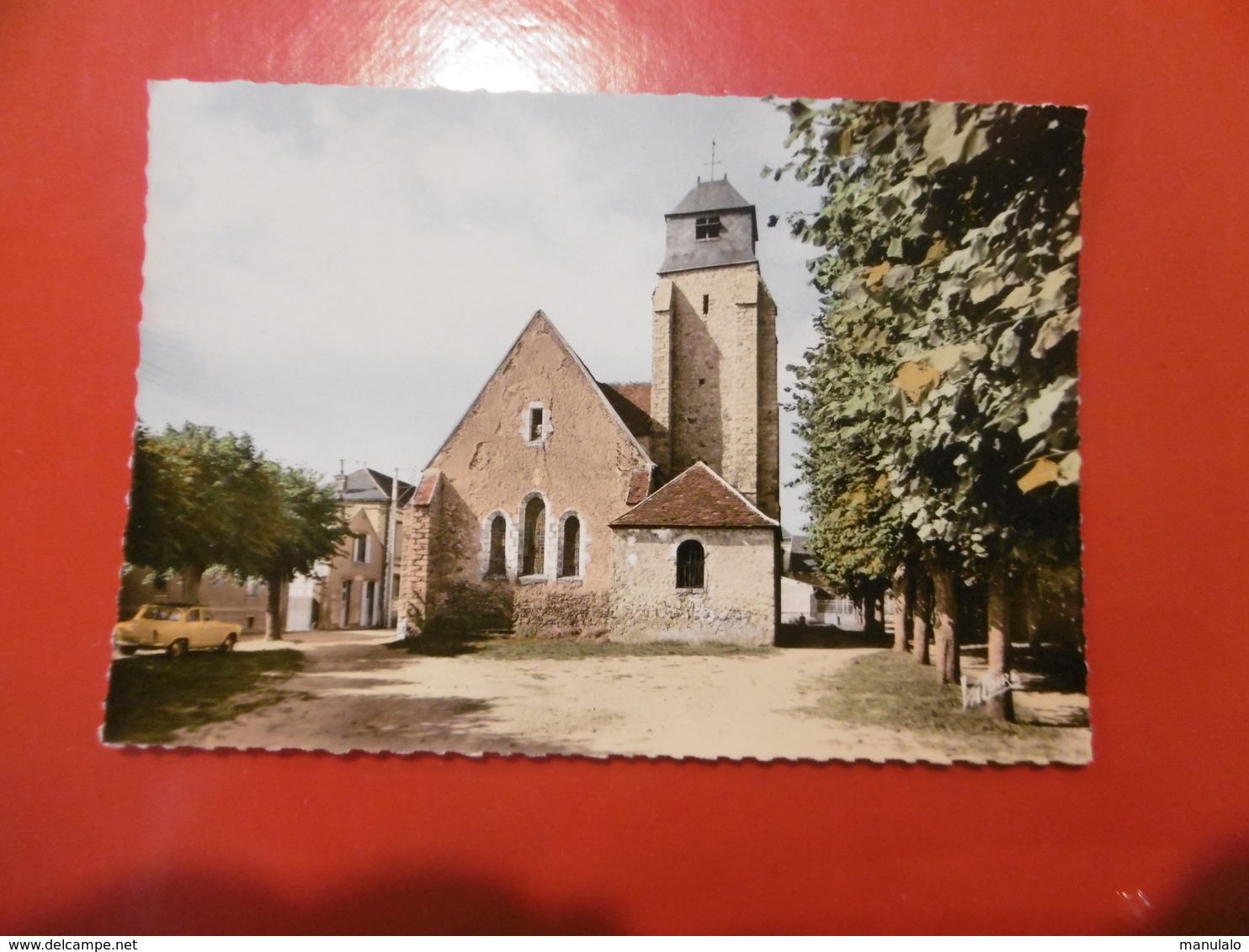D 89 - Saint Clement - L'église - Voiture - Saint Clement