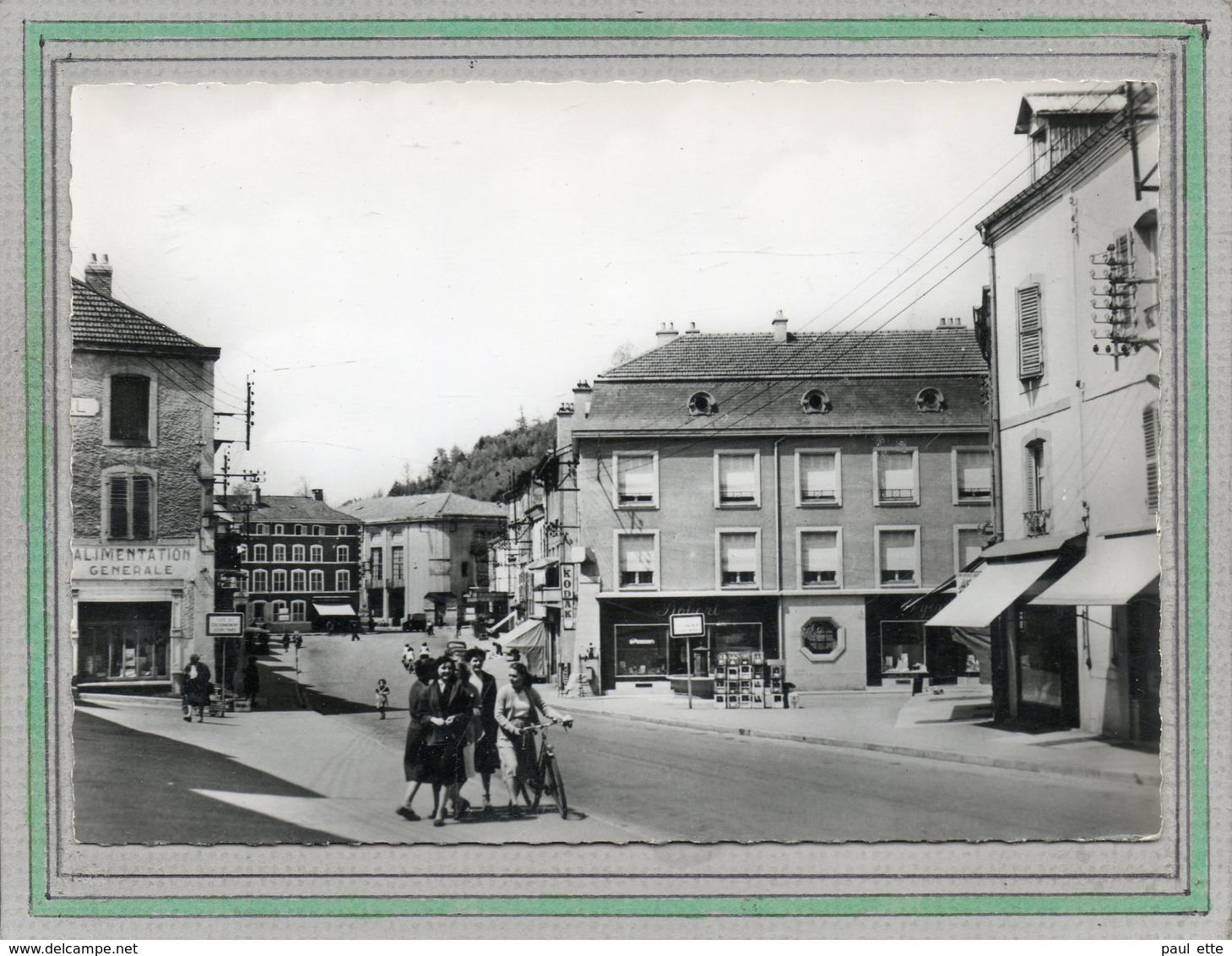 CPSM Dentelée - BRUYERES (88) - Aspect De La Rue Du Cameroun Dans Les Années 50 - Bruyeres