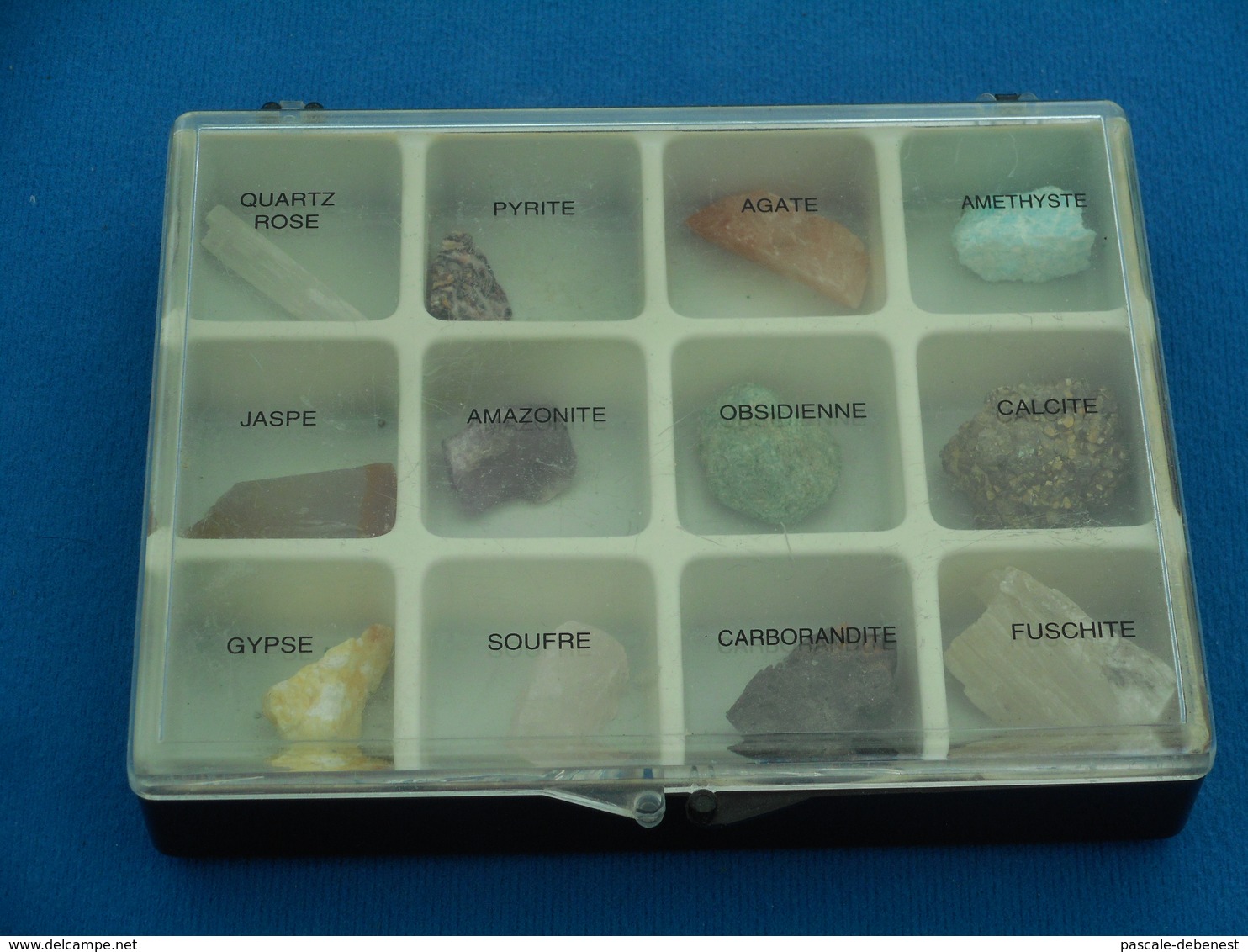 Coffret De 12 Petits Minéraux - Mineralien