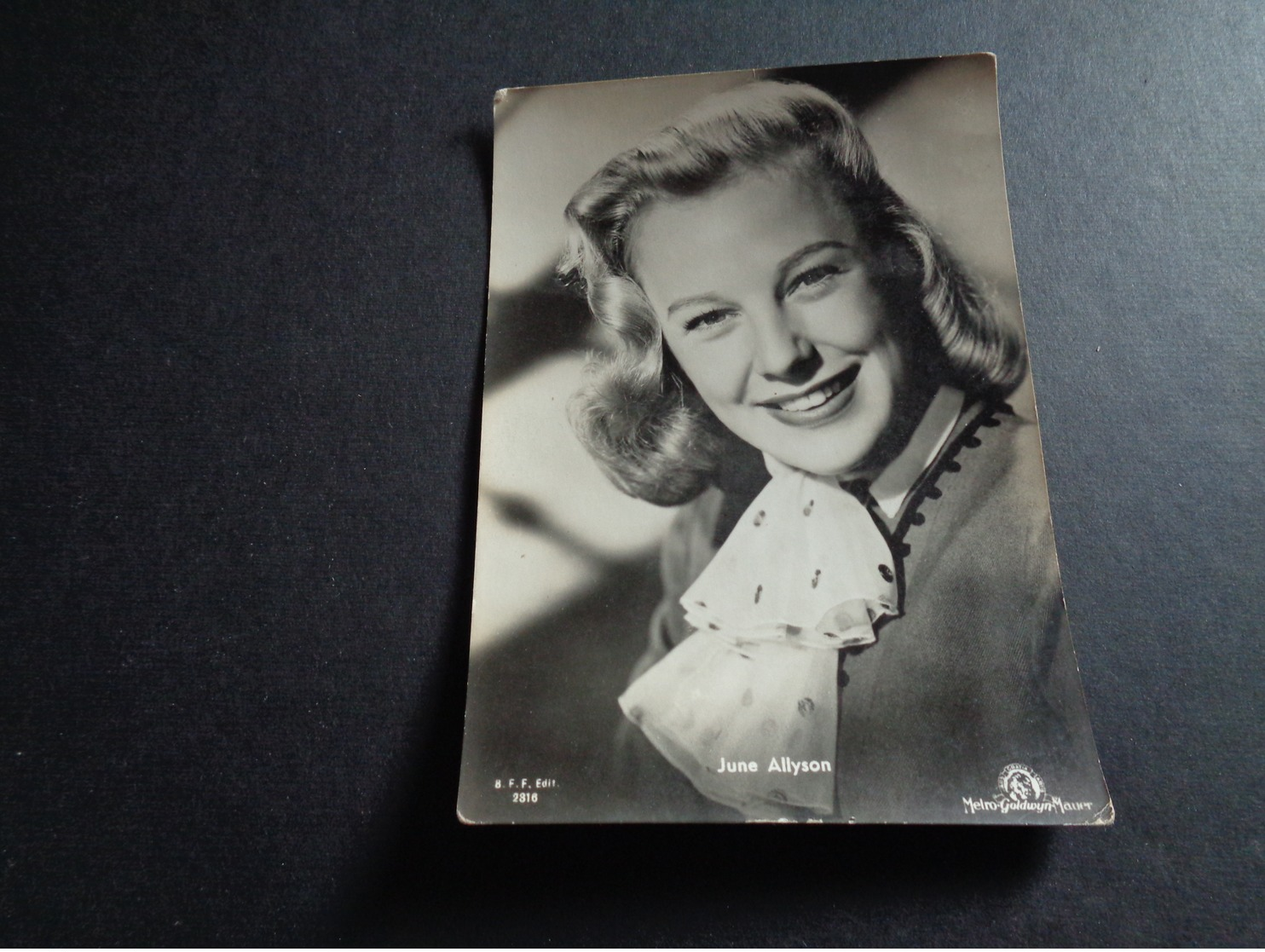 Artiste ( 50 )  Acteur De Cinema  Ciné  Film  Filmster  :  June Allyson - Acteurs