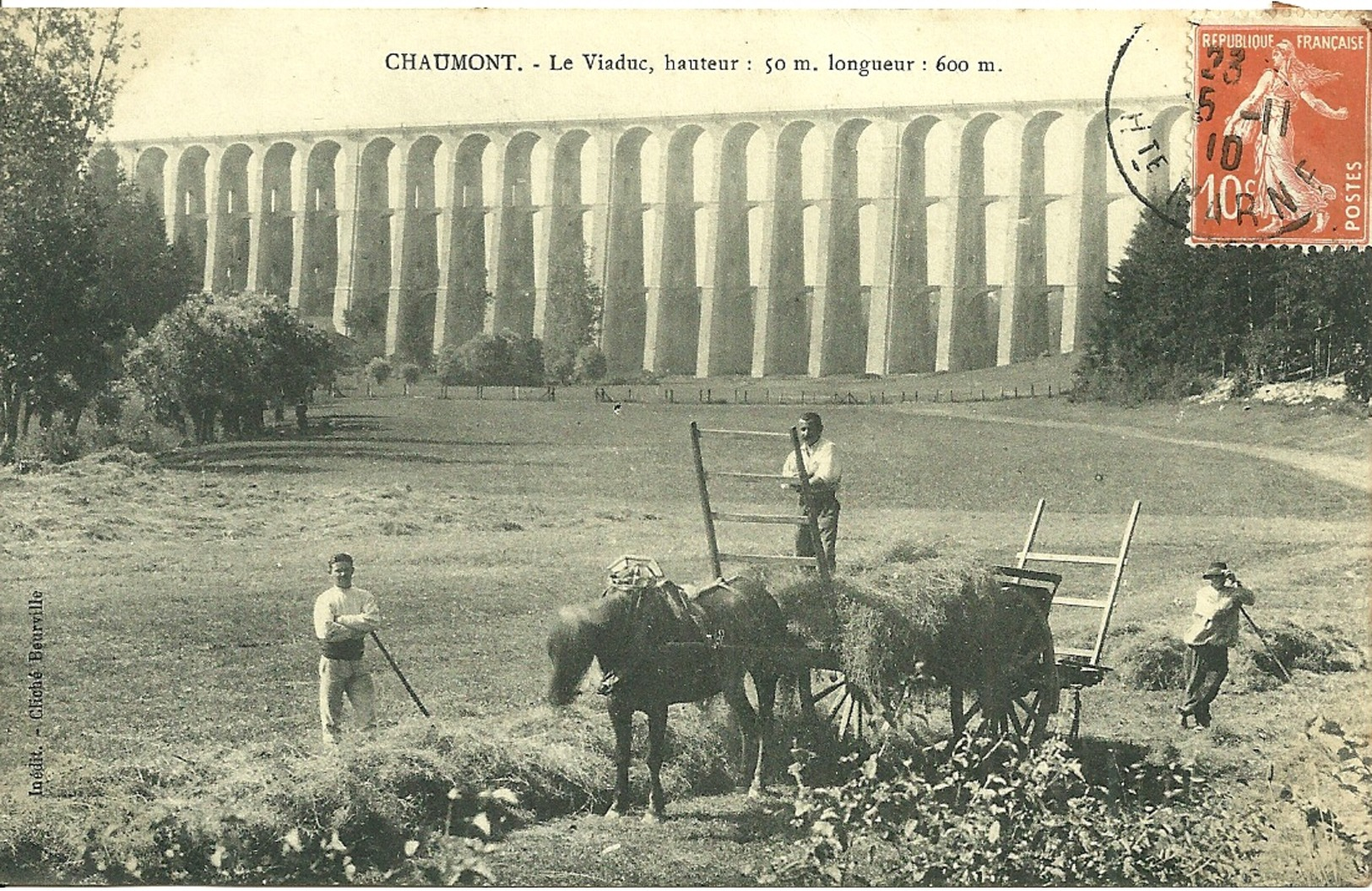 CHAUMONT (52)  - Le Viaduc  -- Un Attelage, Fenaison - Chaumont