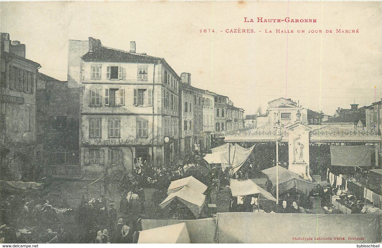 CPA 31 Haute Garonne Cazères La Halle Un Jour De Marché - Autres & Non Classés