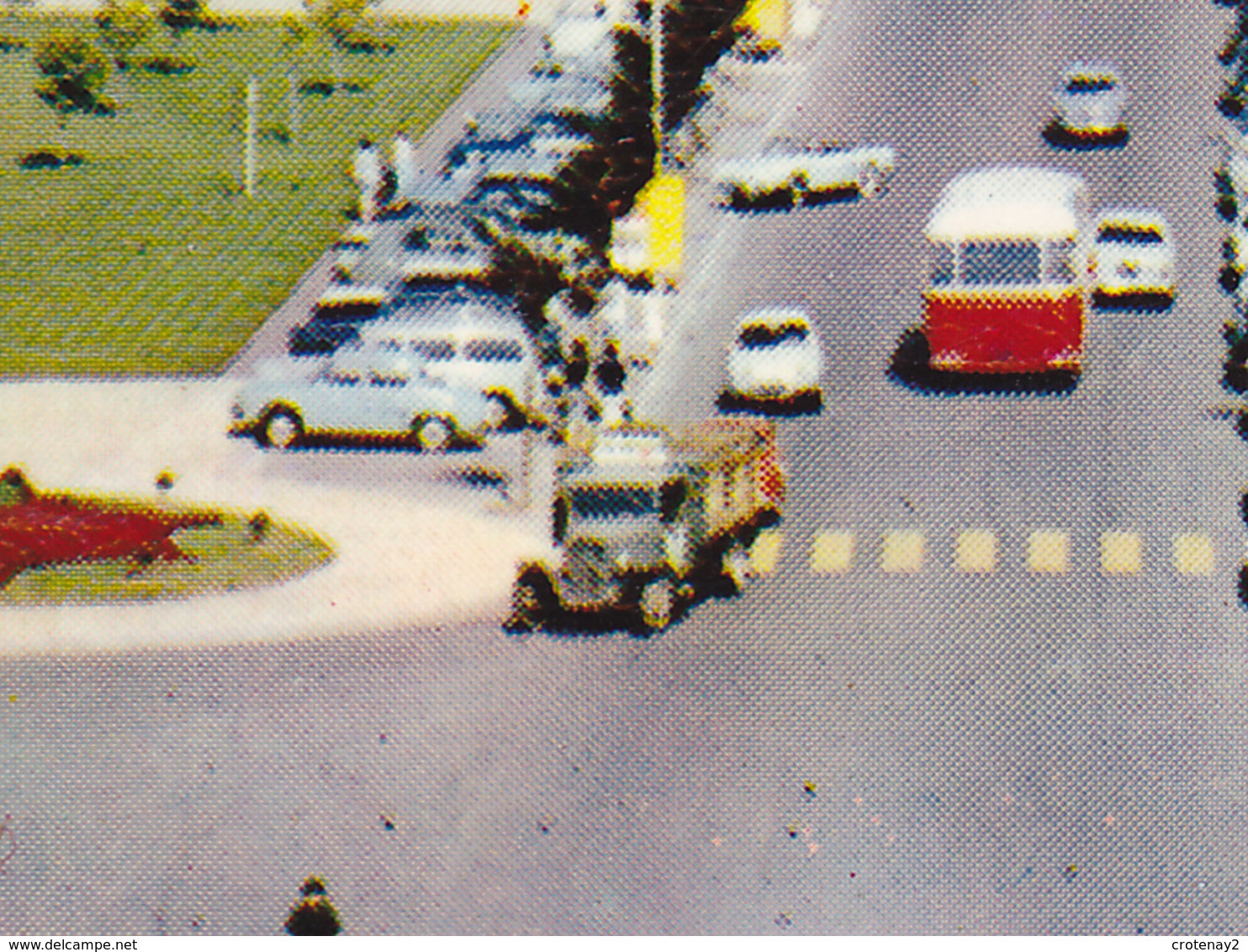 17 Royan N°4544 Rond Point Poste La Tâche Verte VOIR ZOOM Camion Citroën 2CV Camionnette DS PUB 1965 Agent De Police - Royan