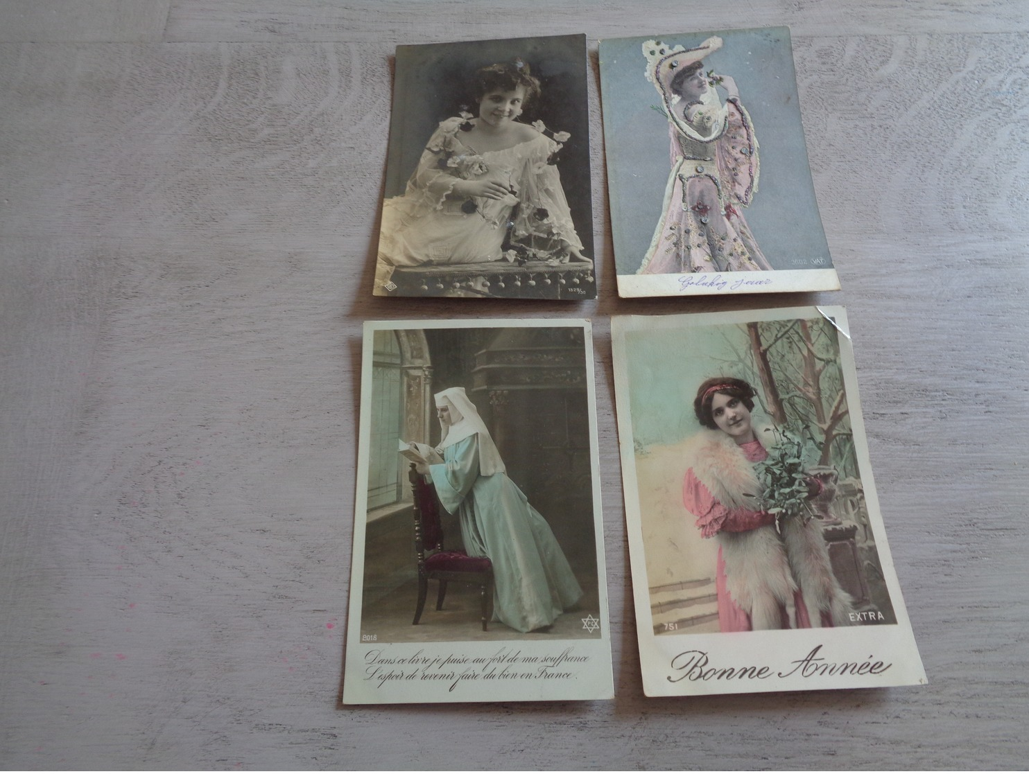 Beau lot de 60 cartes postales de fantaisie femmes femme   Mooi lot van 60 postkaarten fantasie vrouwen vrouw - 60 scans