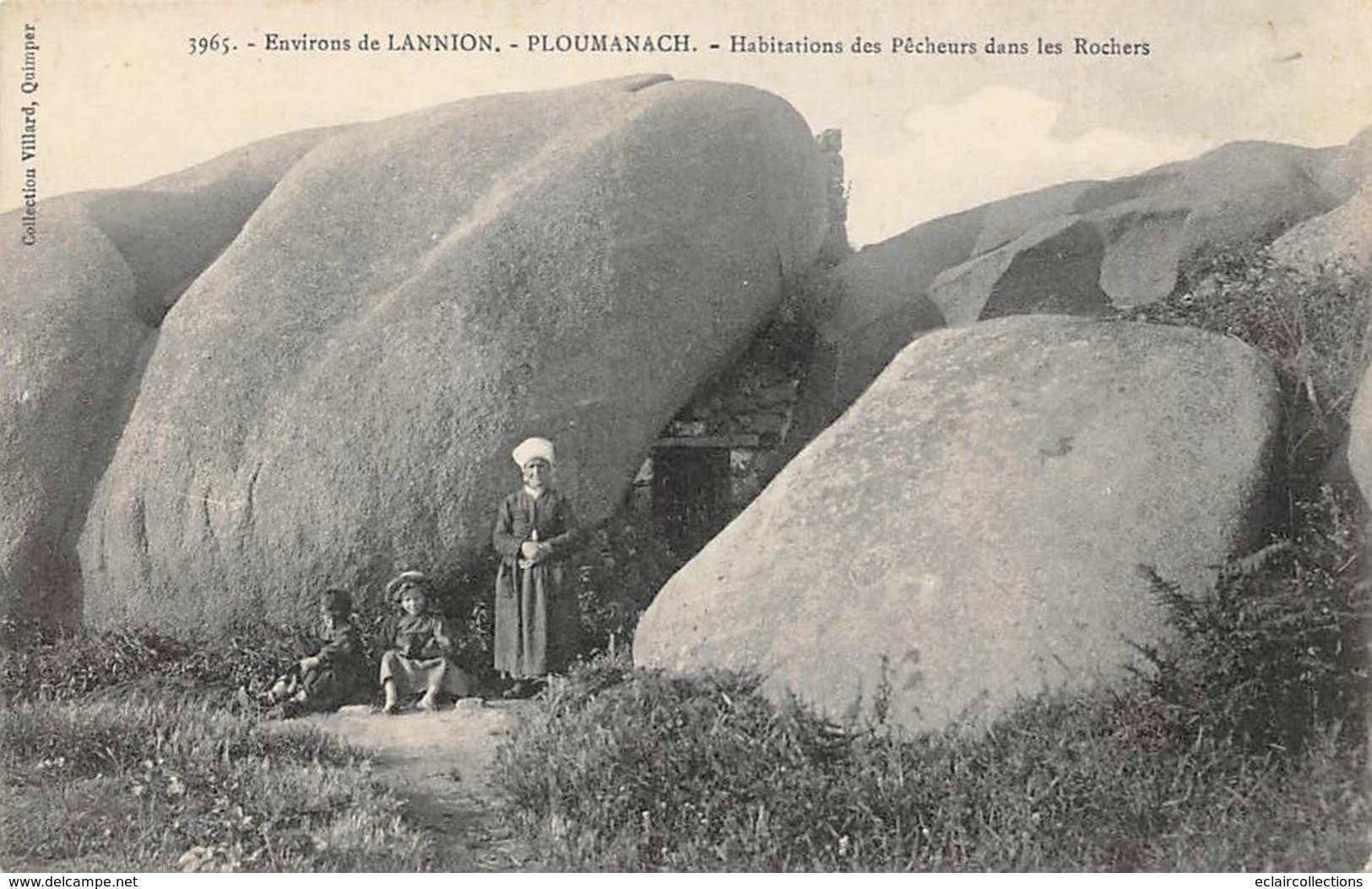 Perros-Guirec Et Ploumanach      22       Habitation De Pêcheurs Dans Les Rochers   (voir Scan) - Perros-Guirec