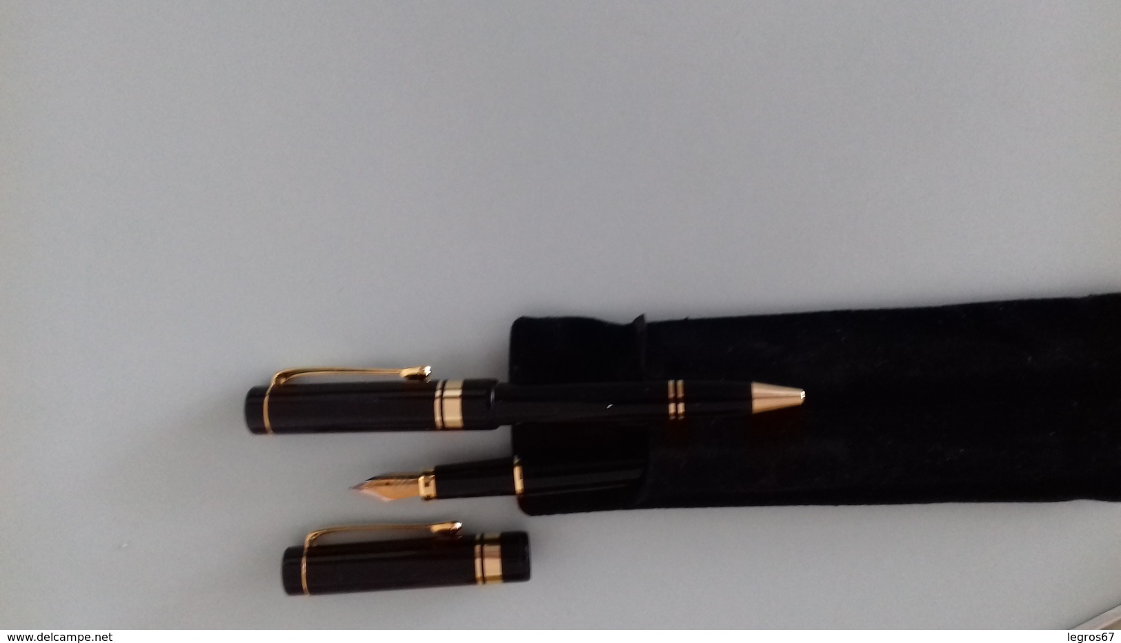 PARURE STYLOS NOIRS ET DORES - Stylos