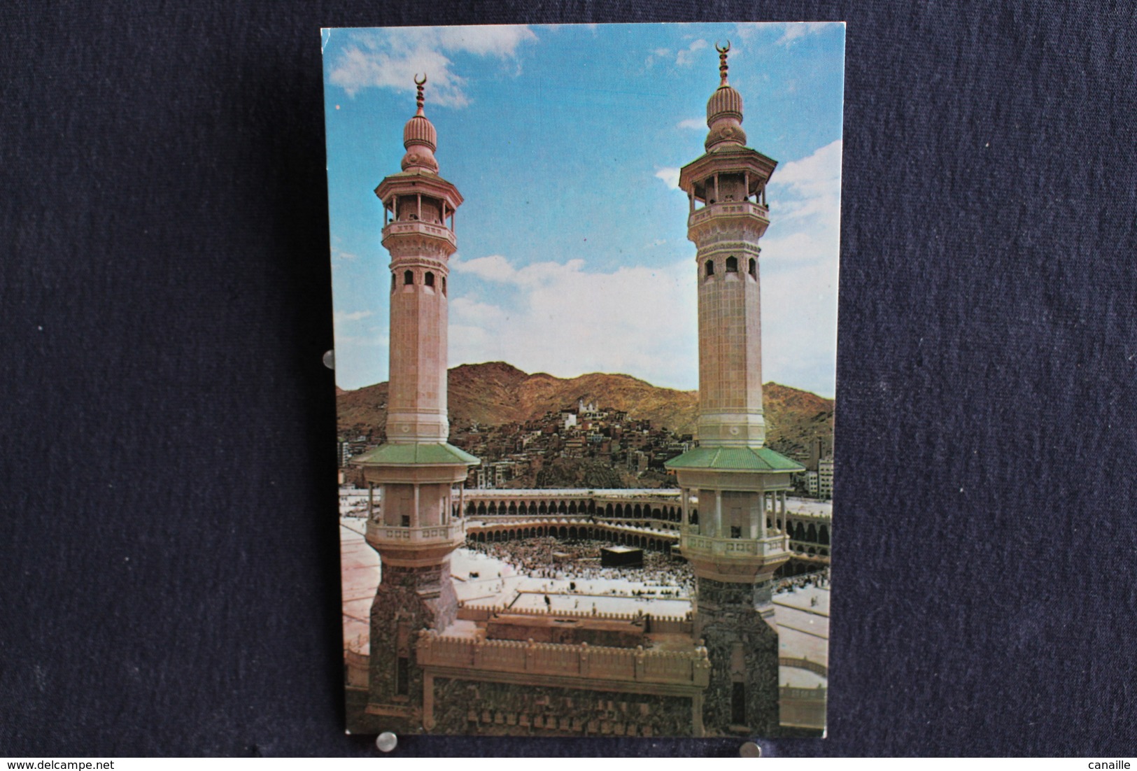 I - 37 / Asie - Saudi Arabia - ( Mekka ) Mecca -  Two Minarets Of Holy Mosque - تحية من المملكة العربية السعودية - Arabie Saoudite