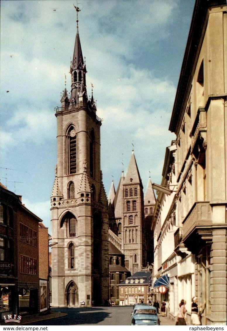 CPM Tournai Le Beffroi Mexichrome Het Belfort Non Circulée - Tournai