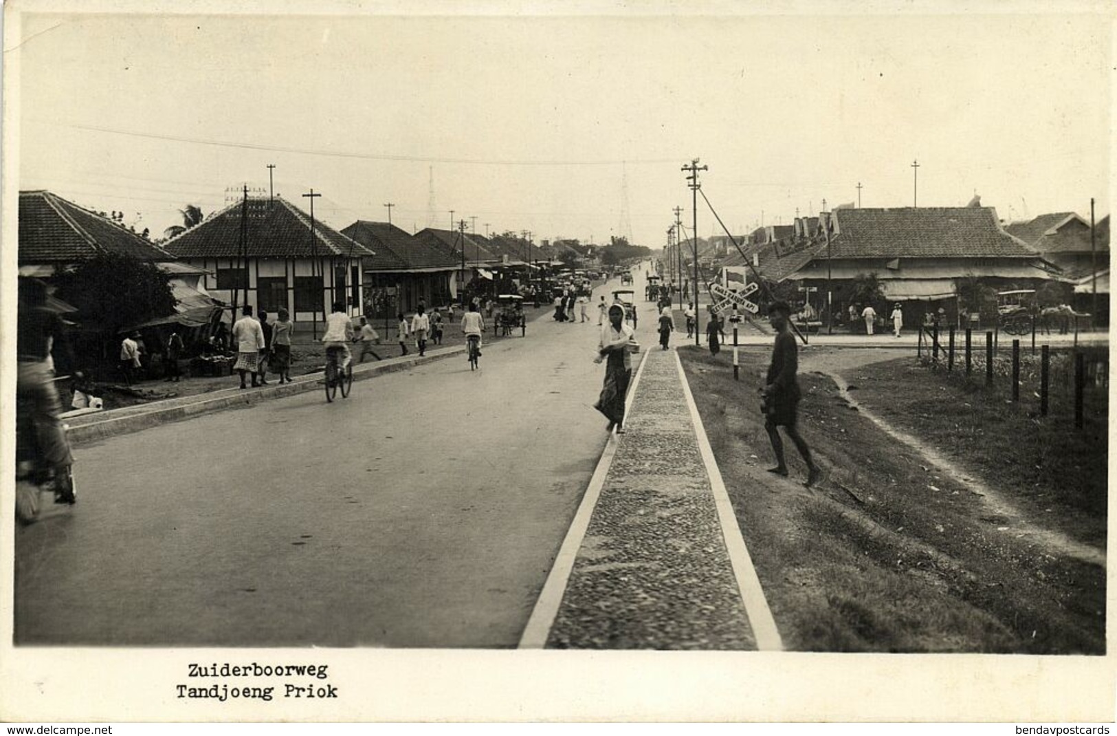 Indonesia, JAVA BATAVIA, Tandjong Priok, Zuiderboorweg (1937) RPPC Postcard - Indonesië