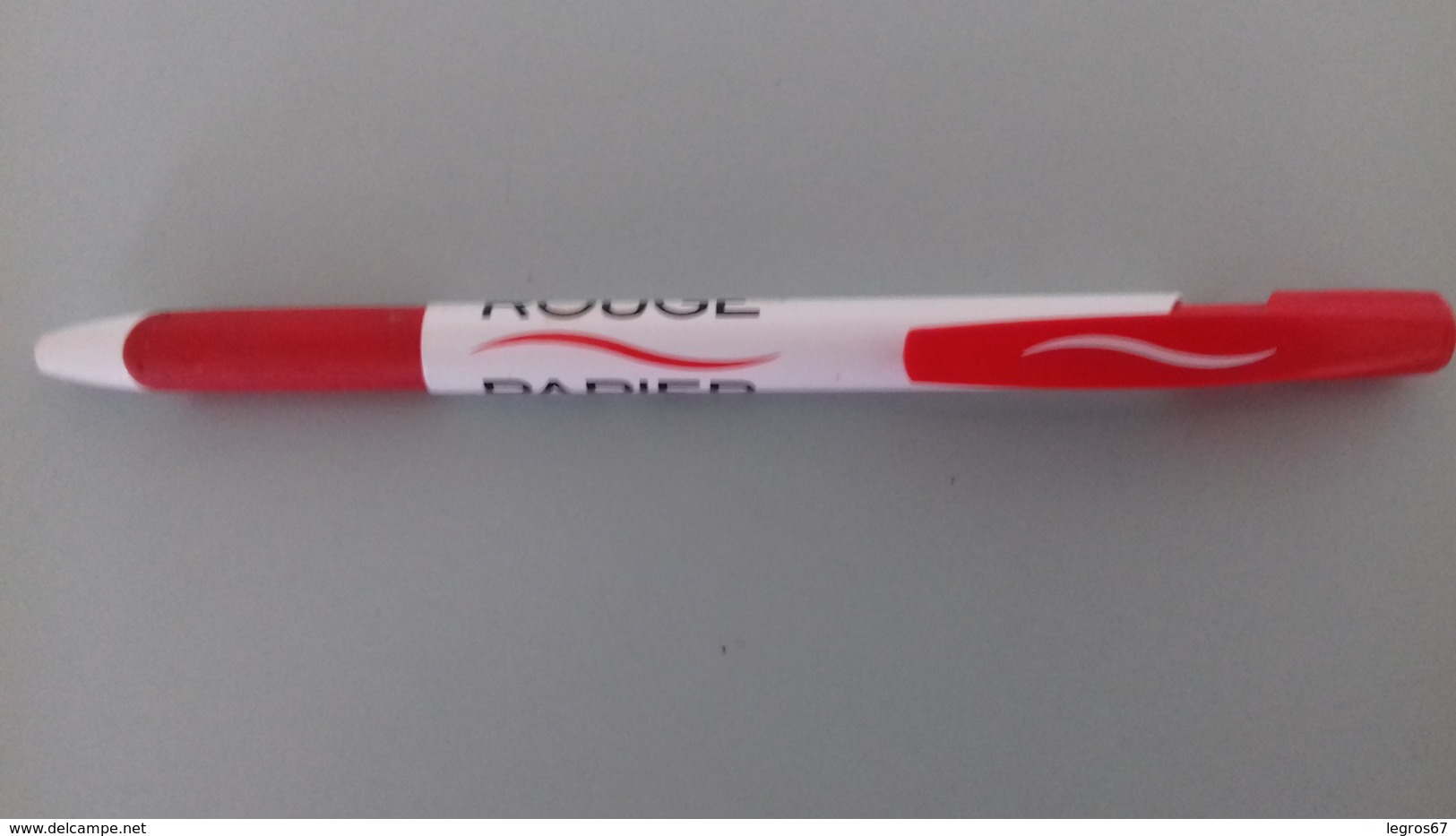 STYLO  ROUGE PAPIER - Stylos