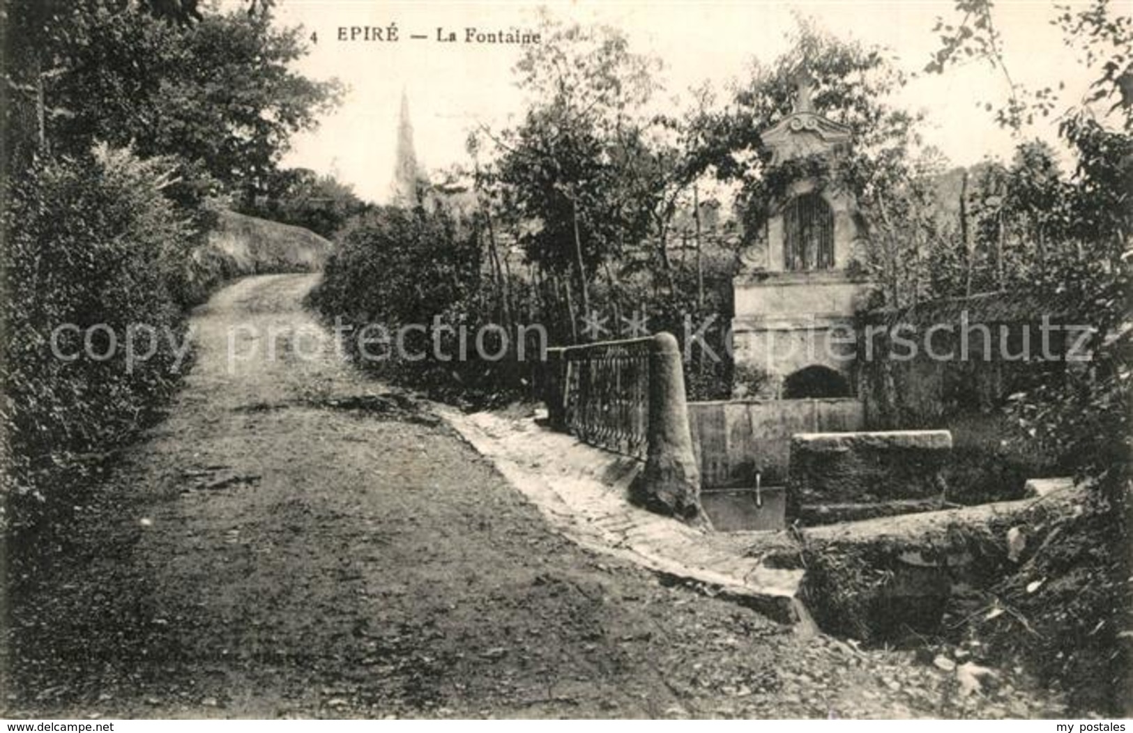 13505524 Savennieres Château D'Epiré La Fontaine Savennieres - Autres & Non Classés