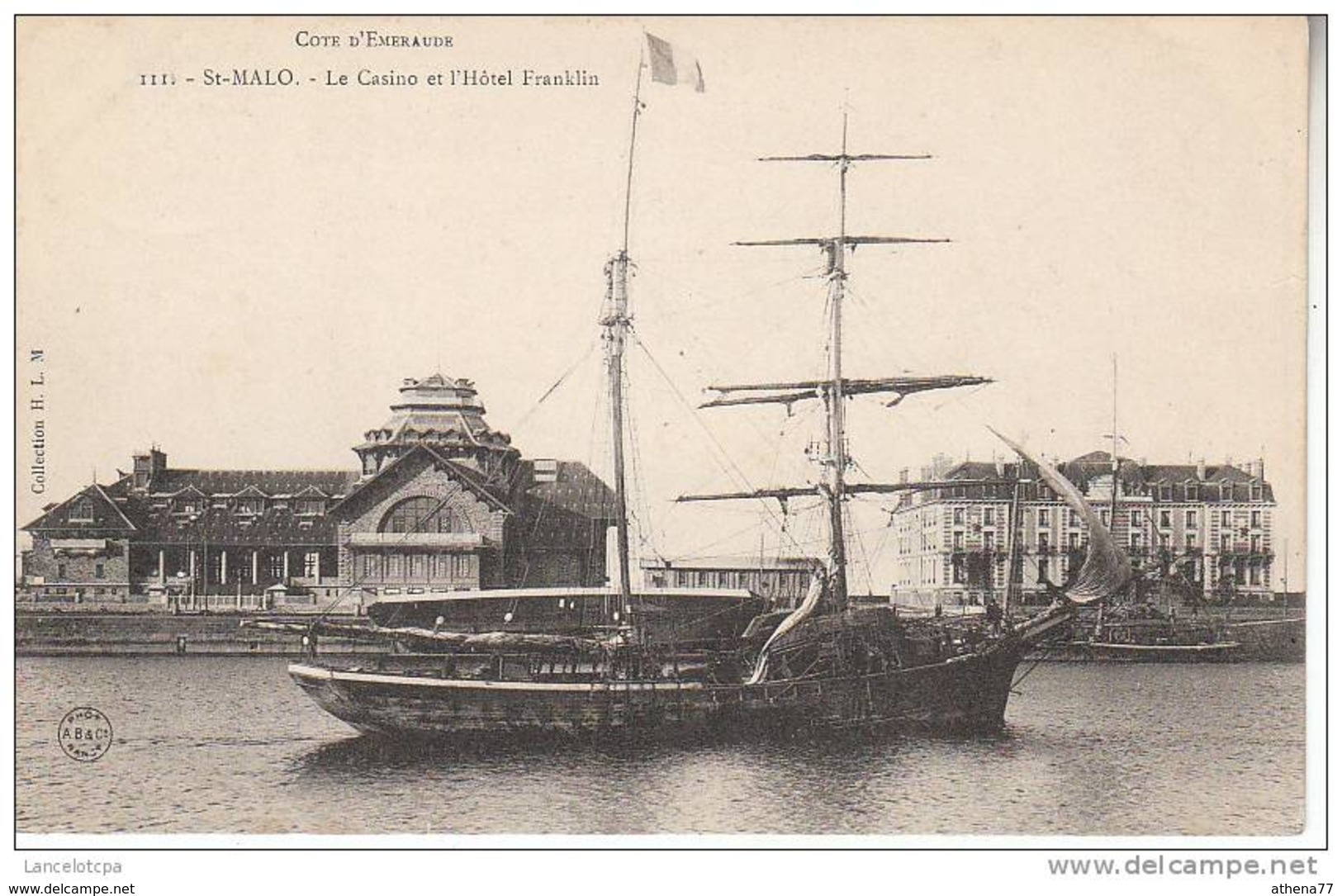 35 - SAINT MALO / LE CASINO ET L'HOTEL FRANKLIN (JOLI VOILIER DEUX MATS) - Saint Malo