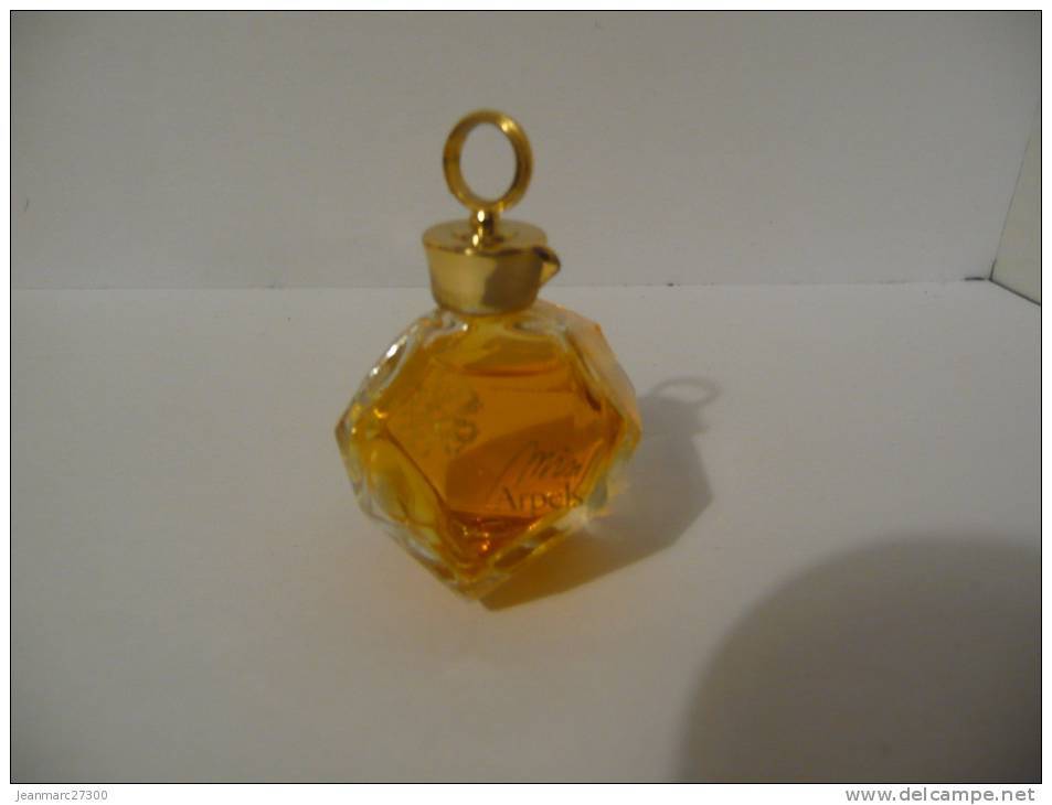 Van Cleef & Arpels Miss Arpels Eau De Toilette 5ml Liquidation - Miniatures Womens' Fragrances (without Box)