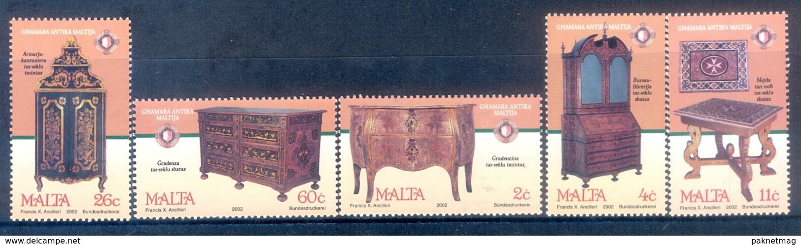 B34- Malta 2002 Antique Maltese Furniture. - Malte