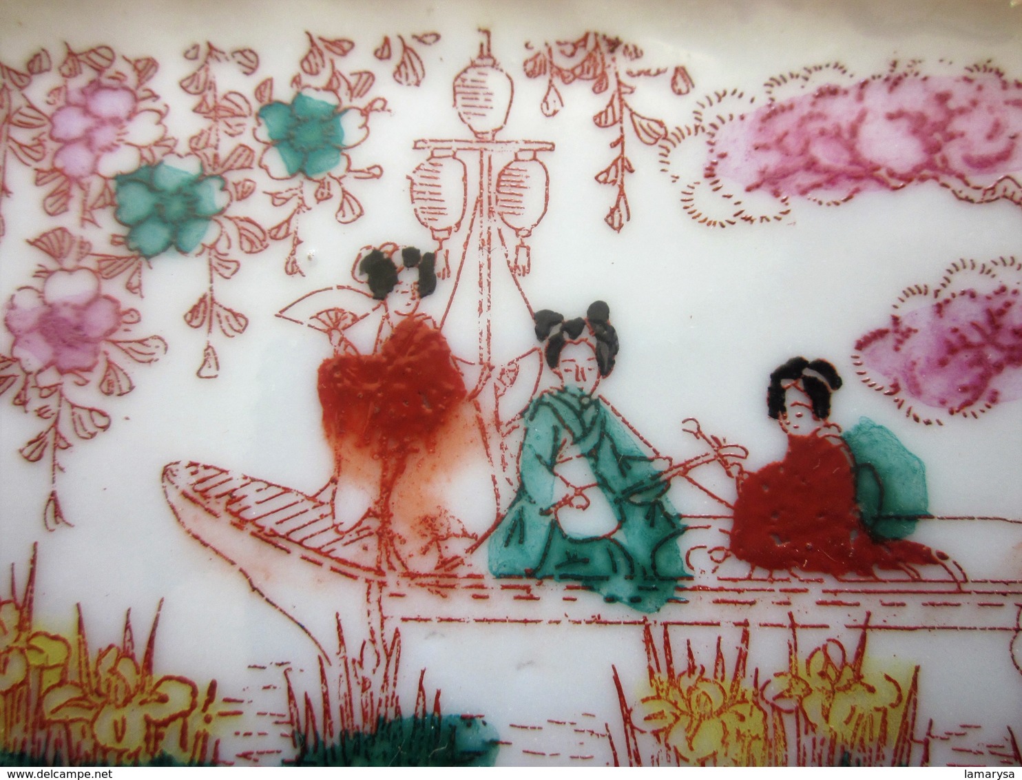 JAPAN Vintage Porcelain Kitchen Door Or Wall Plate From Japon Illustrated Japanese Geisha & Samurai In Traditional Kimon - Personaggi