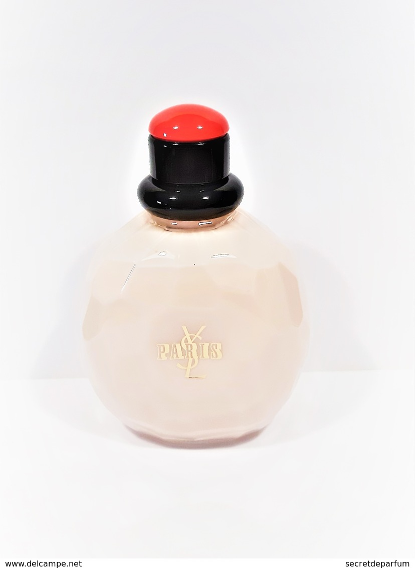 Flacon Factices Dummy PARIS  Lait Parfumé Pour Le Corps PARIS De  YVES SAINT LAURENT Hauteur 12.5 Cm - Dekoflaschen - Factisen