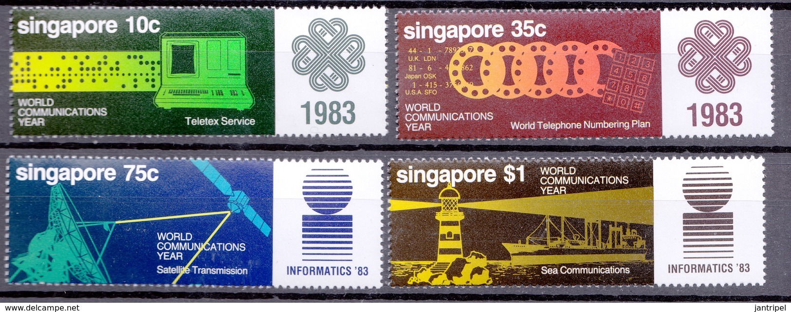 SINGAPORE  1983  WORLDCOMMUNICATION  SET  MNH - Singapour (1959-...)