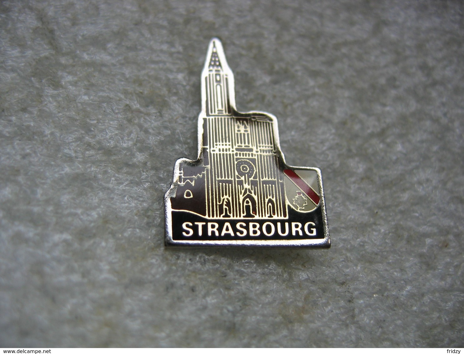 Pin's De La Cathédrale De STRASBOURG En Alsace - Autres & Non Classés