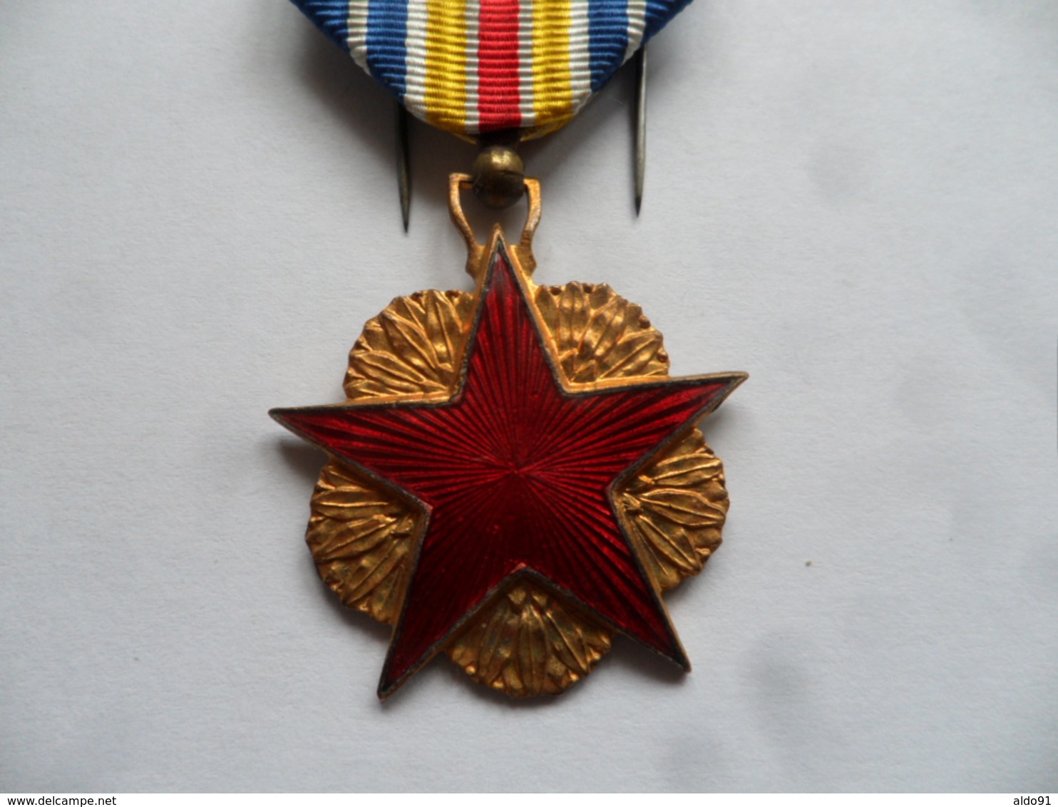 (Militaria - 1916 +++.....) -   Médaille Des Blessés De Guerre  (1er Modèle Avec 2ème étoile....) ..........voir Scans - Francia
