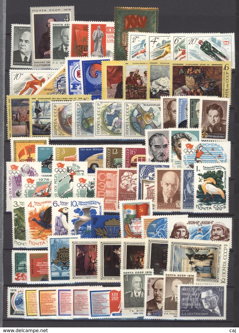 C 264++  -  Russie  -  Année Complète  :  1976  ** , 121 Timbres +  10 Blocs - Full Years