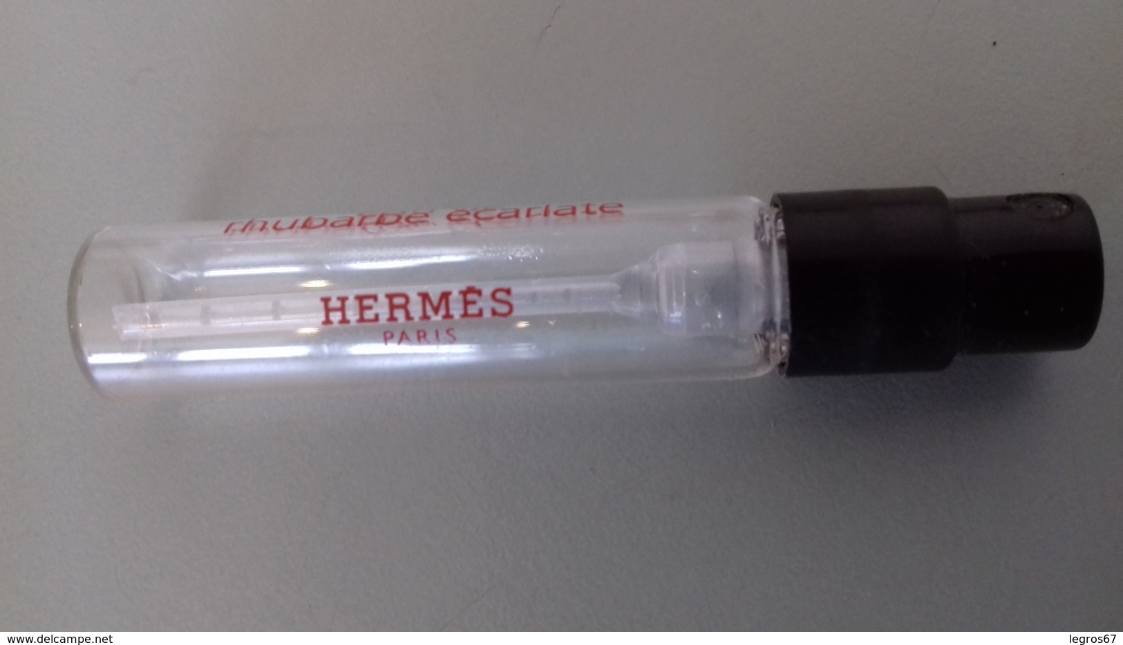 ECHANTILLON HERMES RHUBARBE ECARLATE VIDE - Altri & Non Classificati