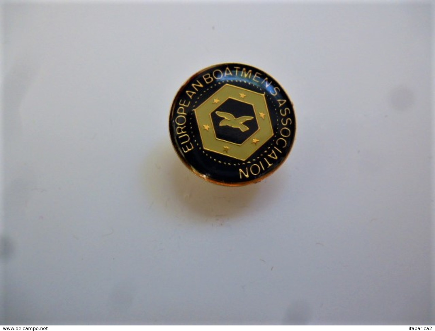 PINS   BATEAU EUROPEAN BOATMENS ASSOCIATION / 33NAT - Bateaux