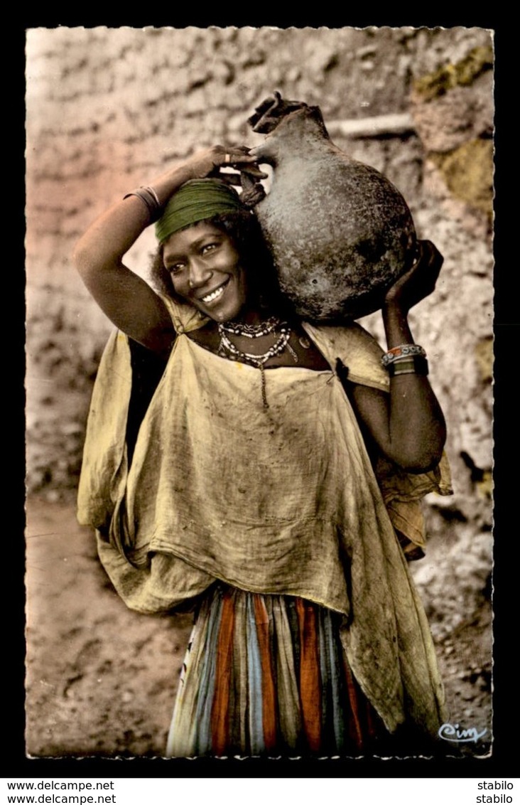 SCENES ET TYPES - SAHARA - JEUNE FEMME DU SUD - Scènes & Types