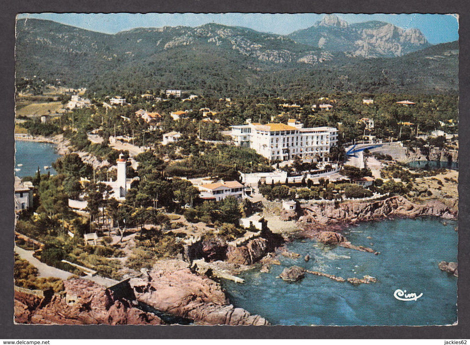 88412/ SAINT-RAPHAEL, Agay, Vue Aérienne, Pointe Et *Hôtel De La Baumette*, Le Cap Roux - Saint-Raphaël