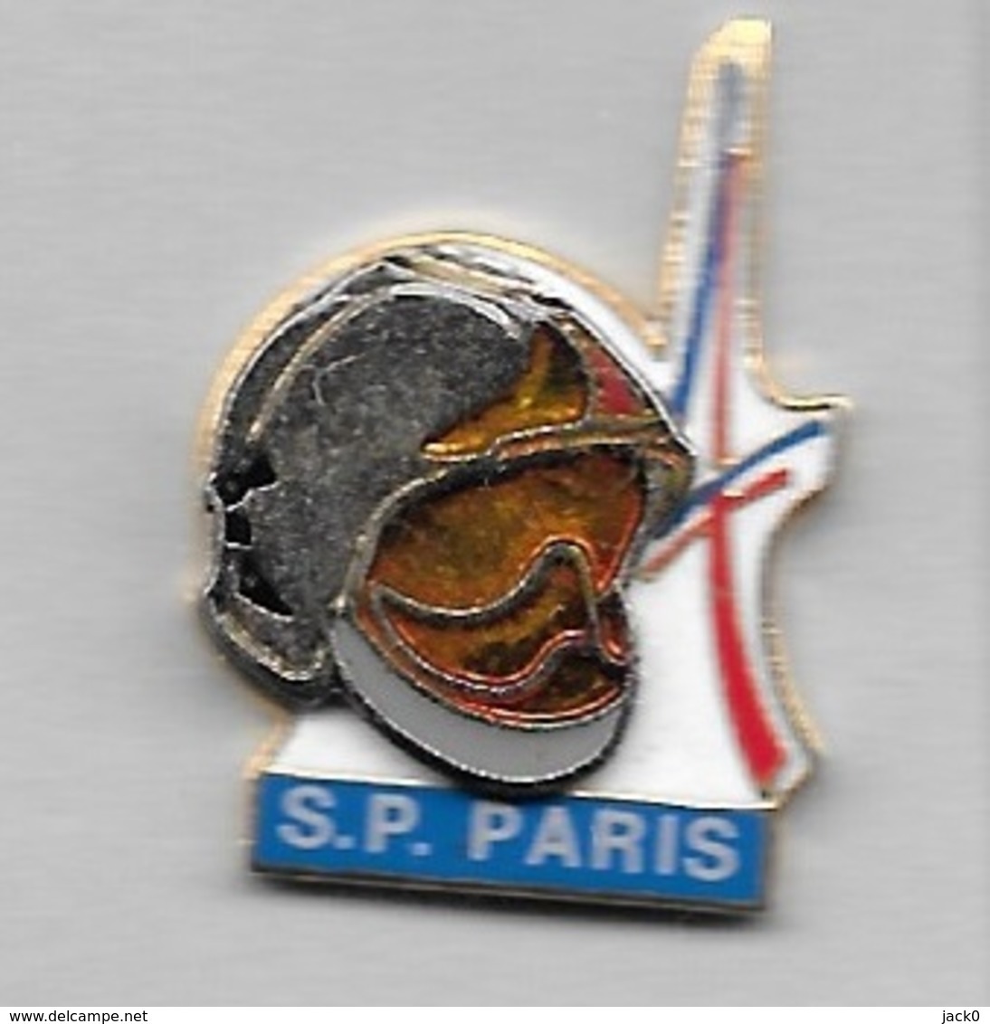 Pin's  Ville, SAPEURS  POMPIERS  S.P.  PARIS  Avec  La  Tour  Eiffel  ( 75 ) - Pompiers