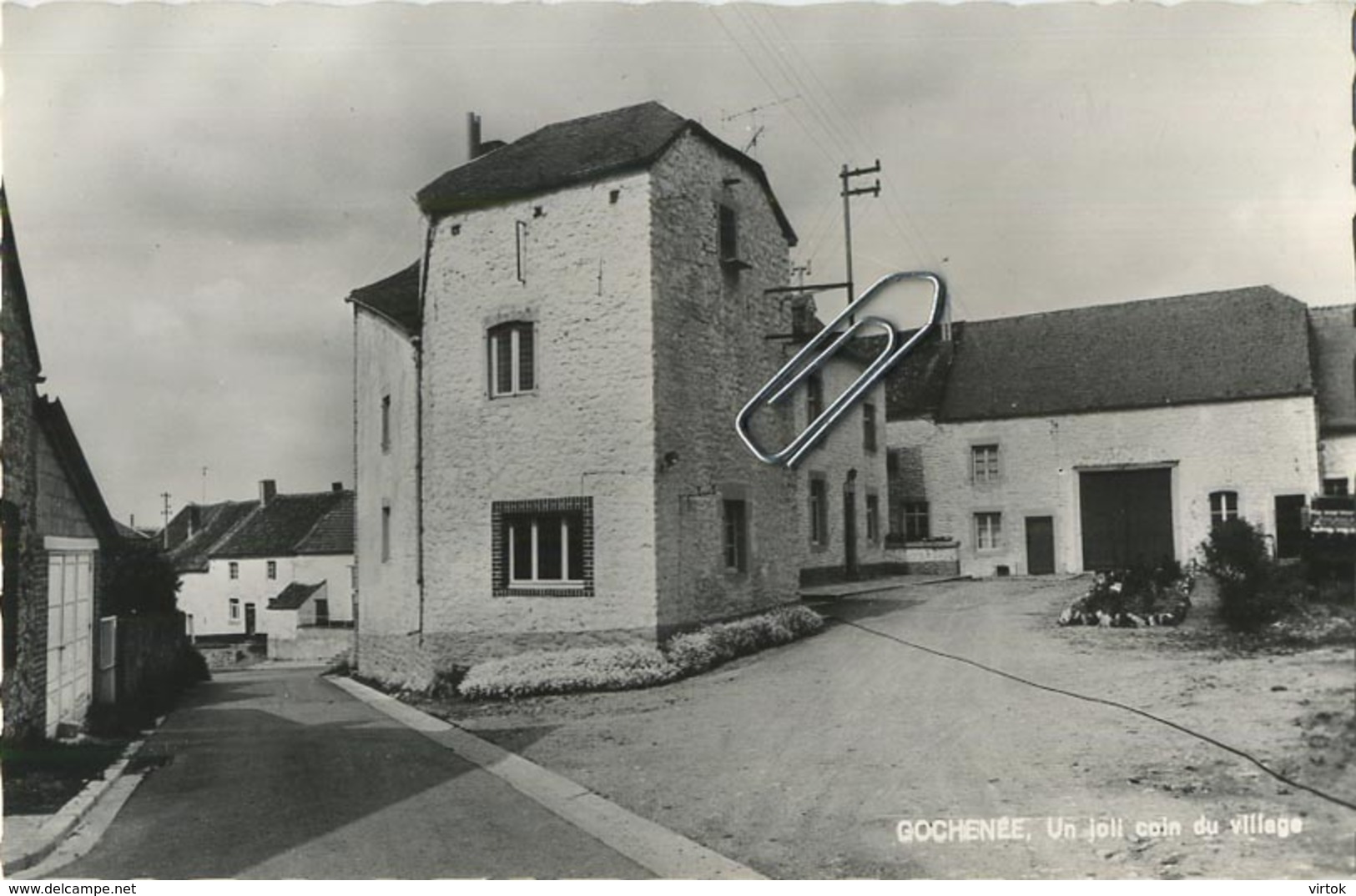 Gochenée :  Un Joli Coin Du Village   :     Doische - Doische