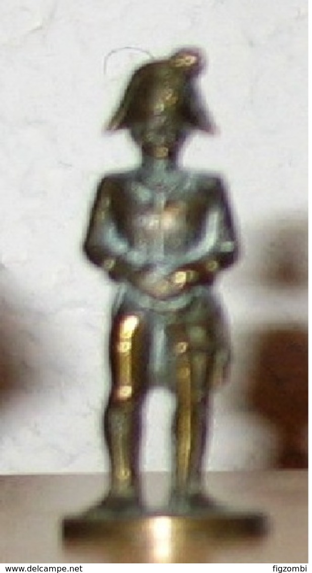 Kinder Officier Prussien - Figurines En Métal