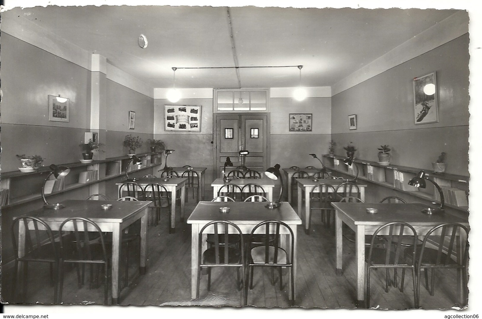 ECOLE DES BRIGADES DE DOUANES. LA SALLE DE LECTURE - Montbéliard