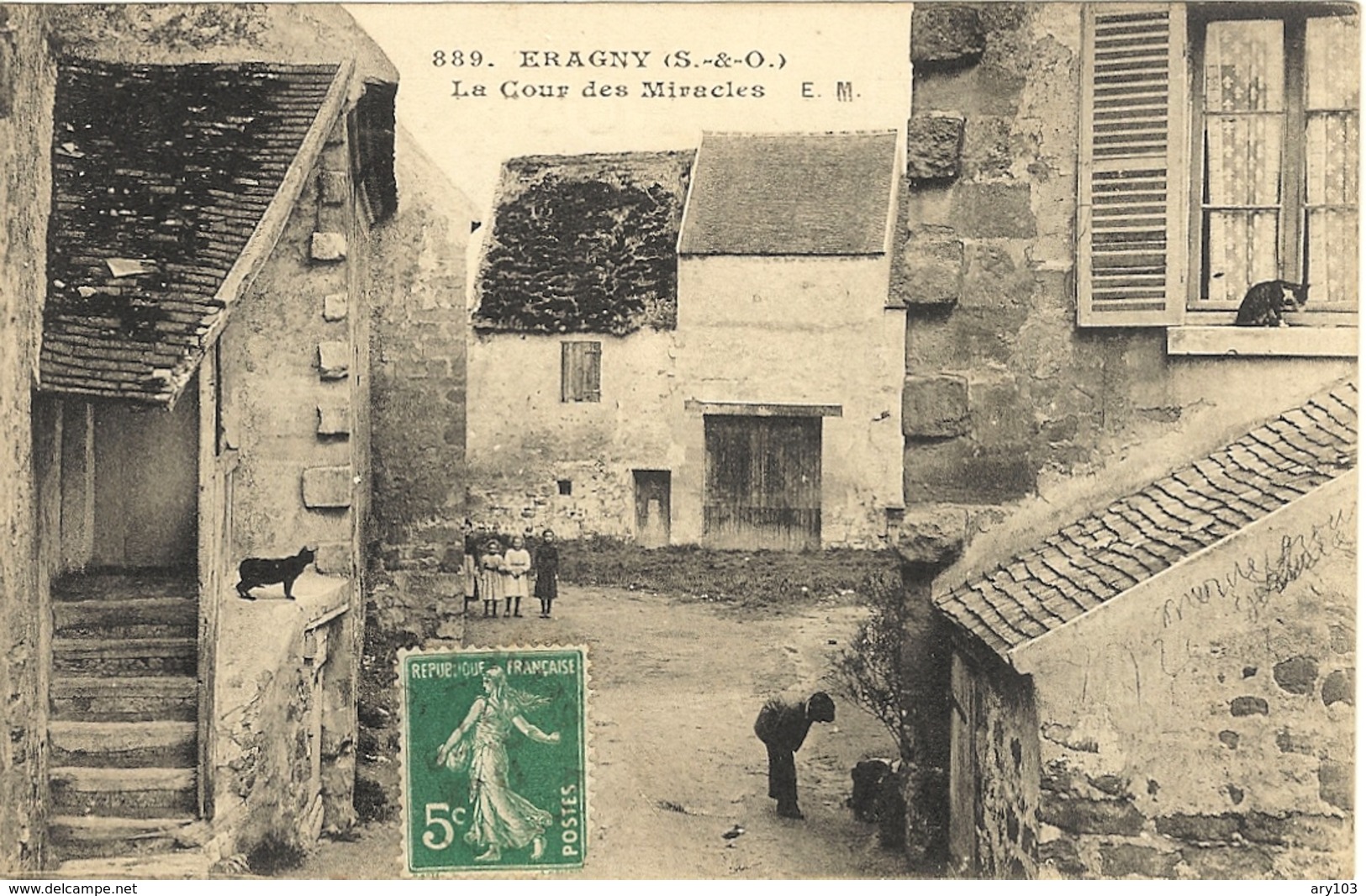 95- Val D'oise _  Eragny _ La Cour Des Miracles Même Le Chat - Eragny