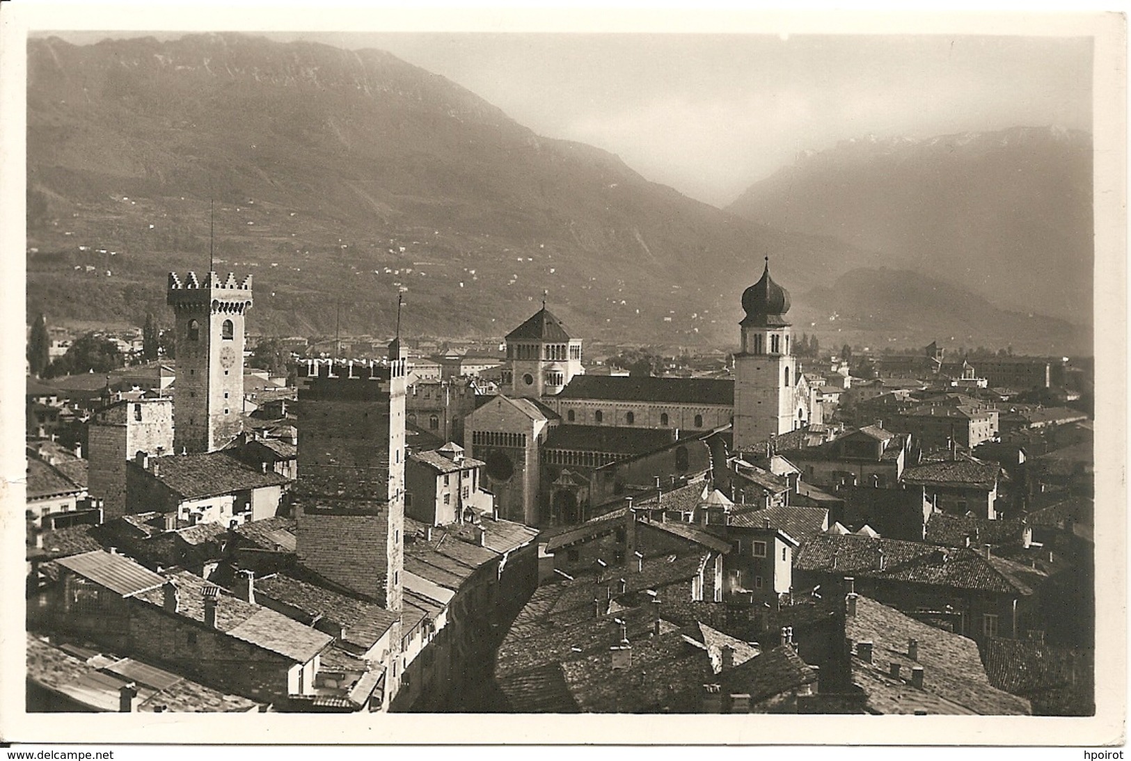 TRENTO - PANORAMA RAVVICINATO - Primissime Lucide - FORMATO PICCOLO - VIAGGIATA 1951 - (rif. I48) - Trento