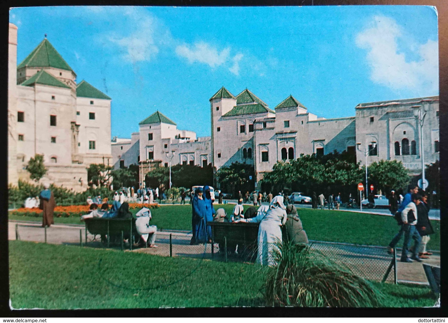 CASABLANCA (Maroc) - Jardin Place Des Habous - Garden  - Vg - Casablanca