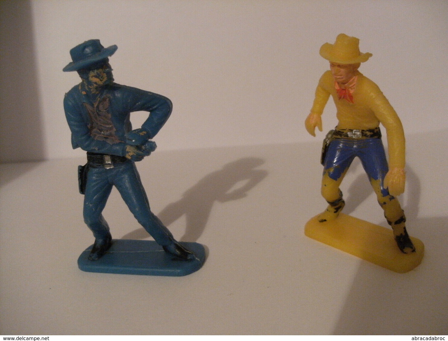 2 Figurines Plastique - Type Far West - Le Duel - - Autres & Non Classés