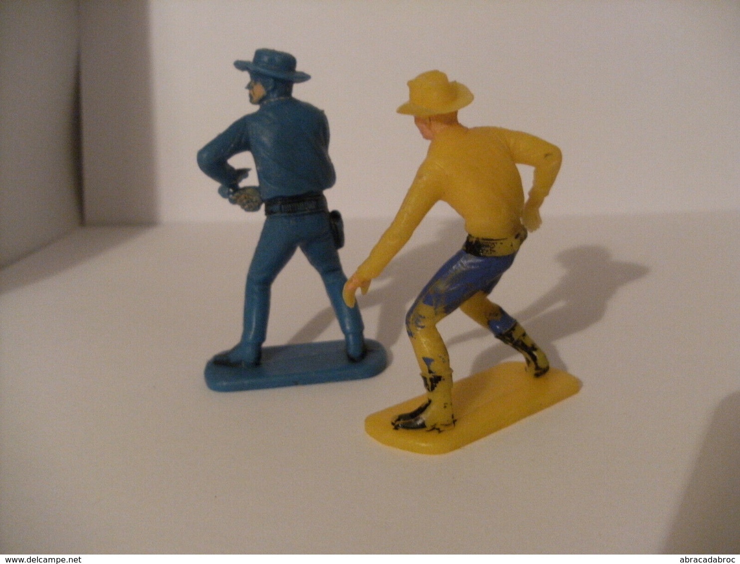 2 Figurines Plastique - Type Far West - Le Duel - - Autres & Non Classés