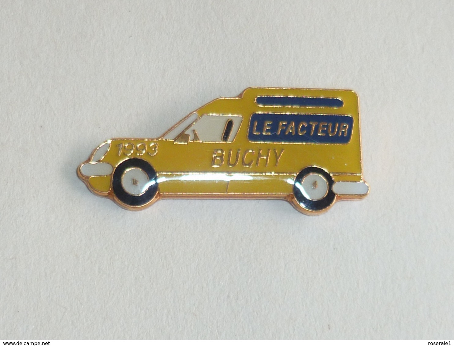 Pin's CAMIONETTE DU FACTEUR DE BUCHY - Postes