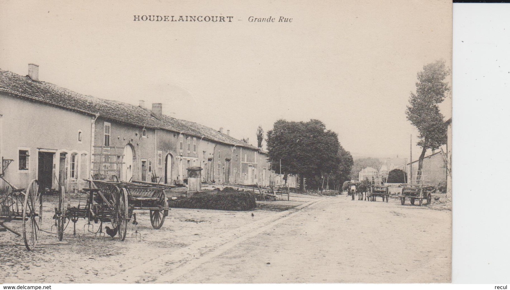 MEUSE - HOUDELAINCOURT - Grande Rue   ( - Avec Matériel Agricole - écrite En 1915 ) - Autres & Non Classés