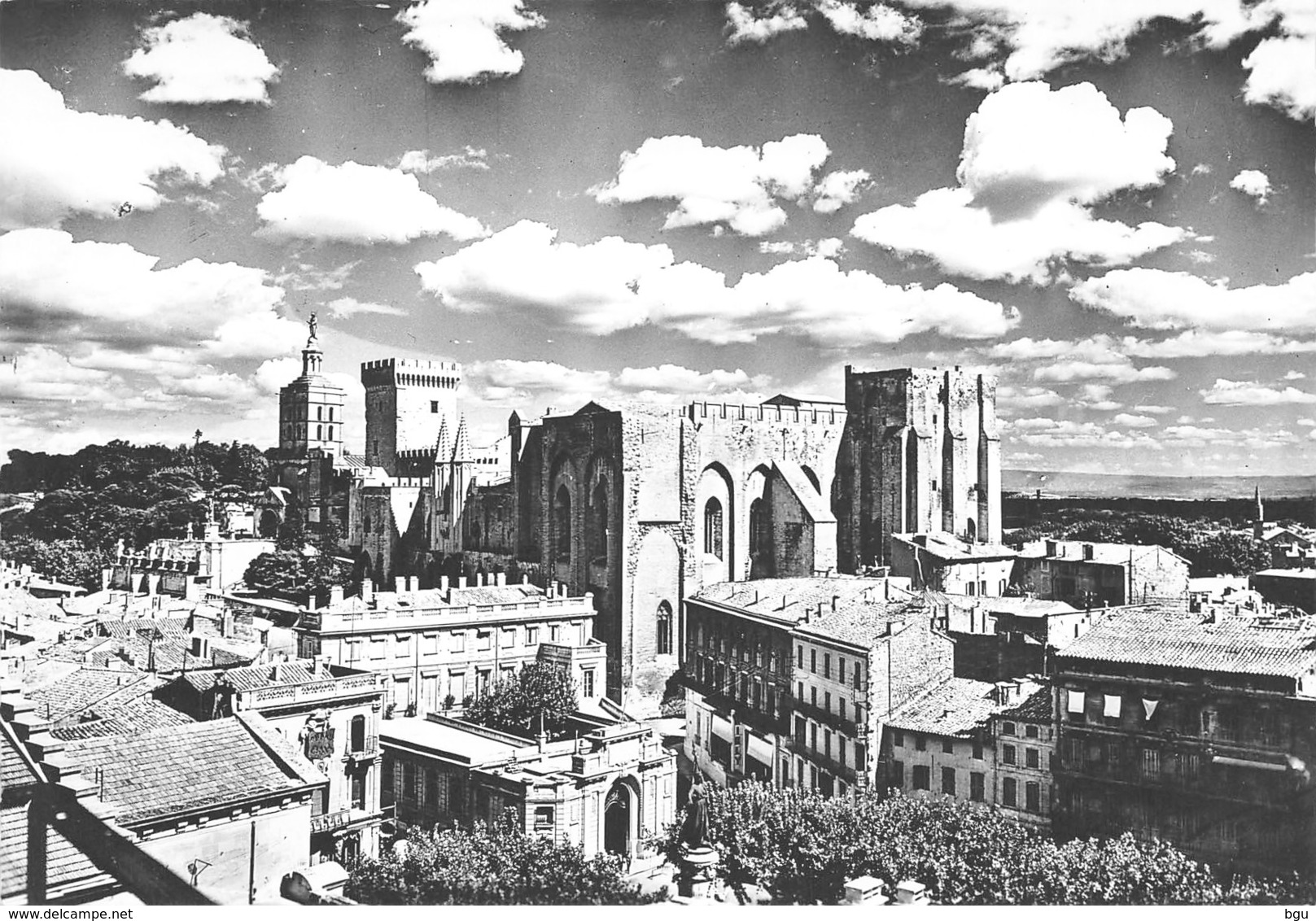 Avignon (84) - Le Palais Des Papes Vu Du Clocher De L'Hôtel De Ville - Avignon