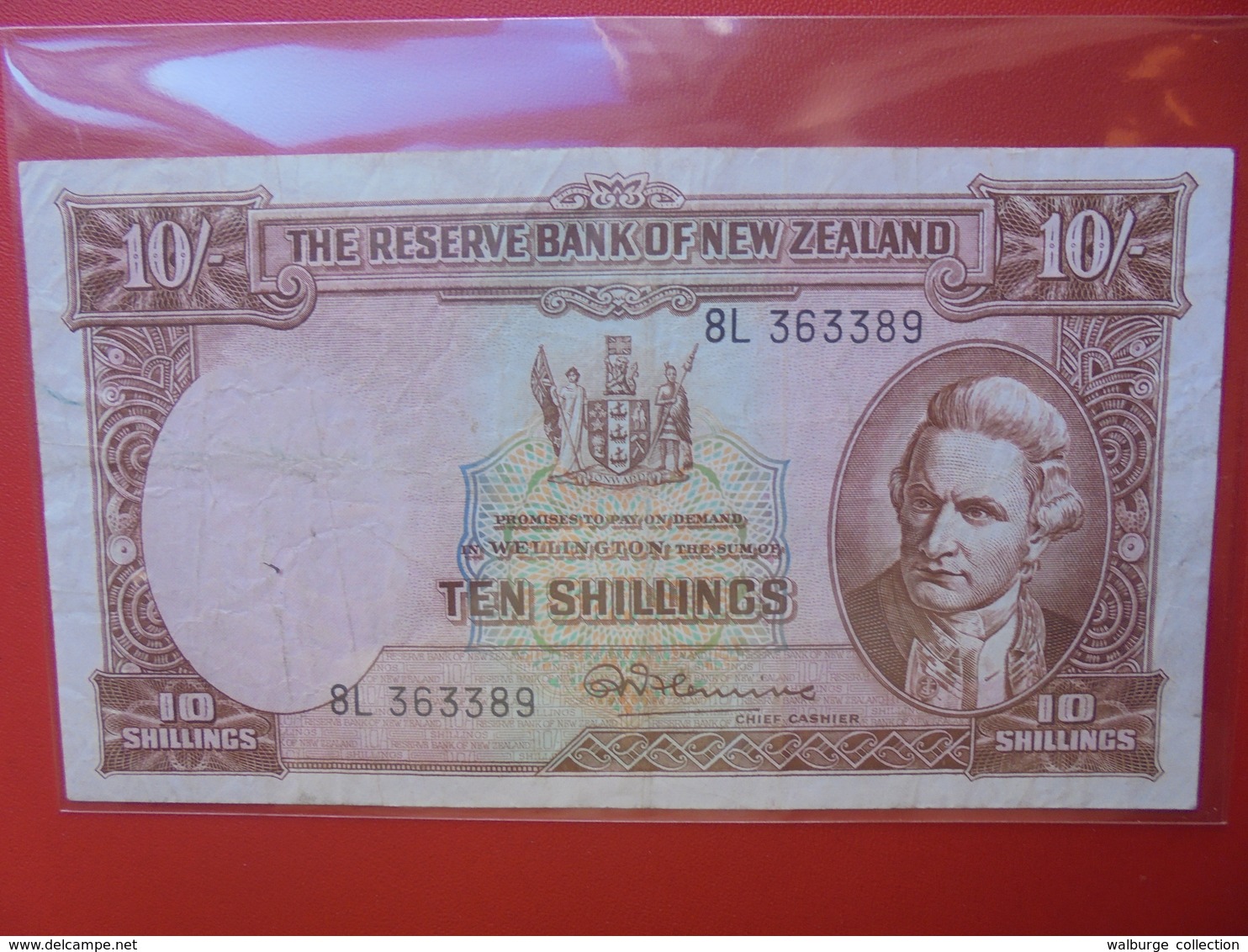 NEW ZEALAND 10 SHILLINGS 1940-67 CIRCULER (B.5) - Nieuw-Zeeland