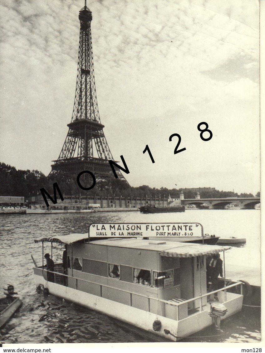 PARIS LA TOUR EIFFEL - BATEAU " LA MAISON FLOTTANTE " HALL DE LA MARINE PORT MARLY -PHOTO MAX MICOL PARIS-10,5x14 Cms - Lieux